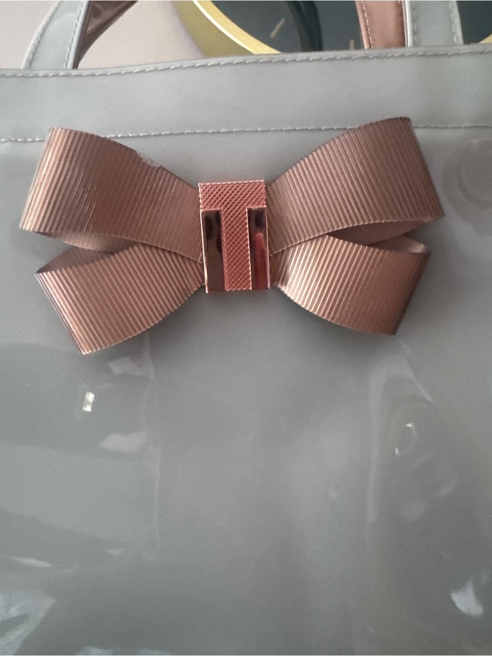 Ted Baker Grey Patent Tote with Rose Gold Bow Accent - Picture 4 of 13
